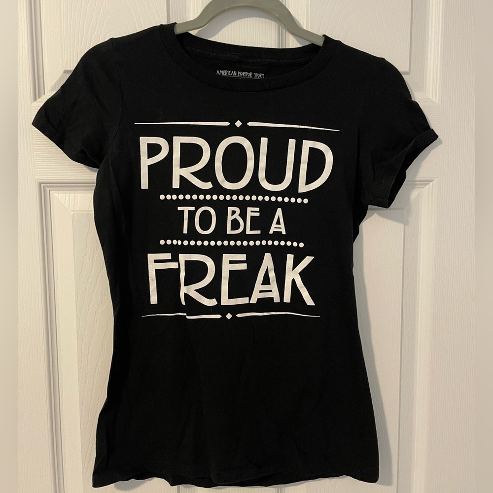 American Horror Story “Proud to be a Freak” T-Shirt, Women’s Size S, Black